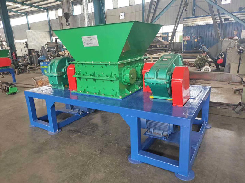 大型木材撕碎機