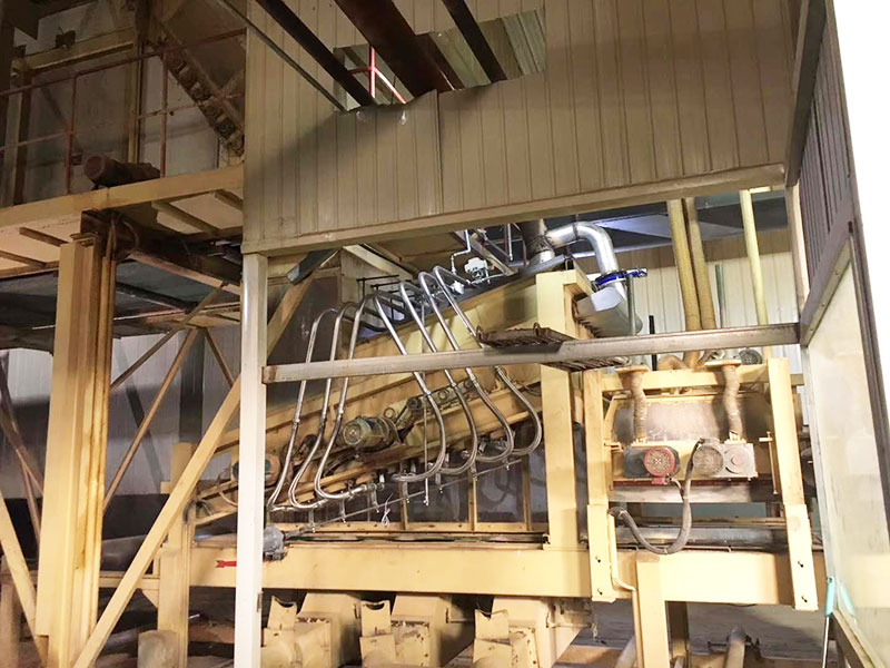 鋪裝真空料倉(cāng)纖維加熱加濕機(jī)